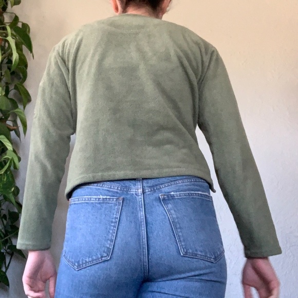 green fleece sweatshirt - Picture 6 of 7
